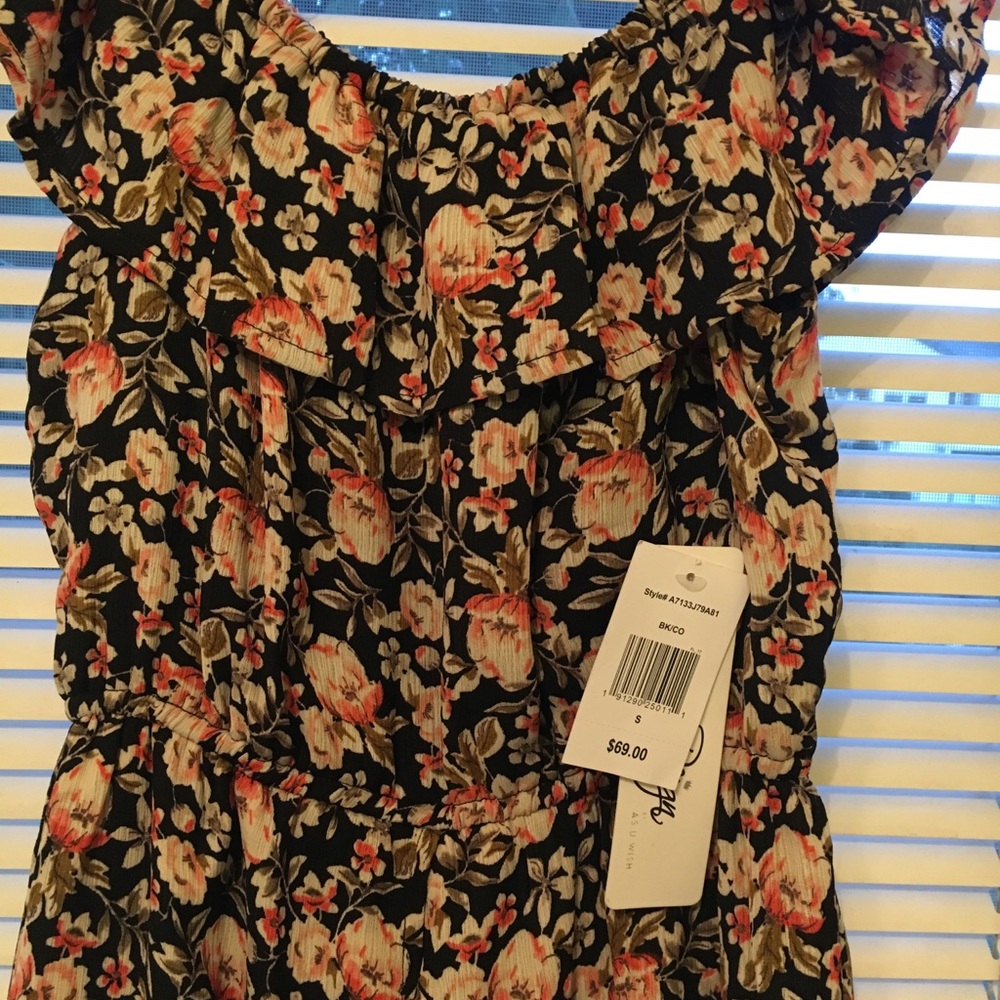 Off shoulder summer dress